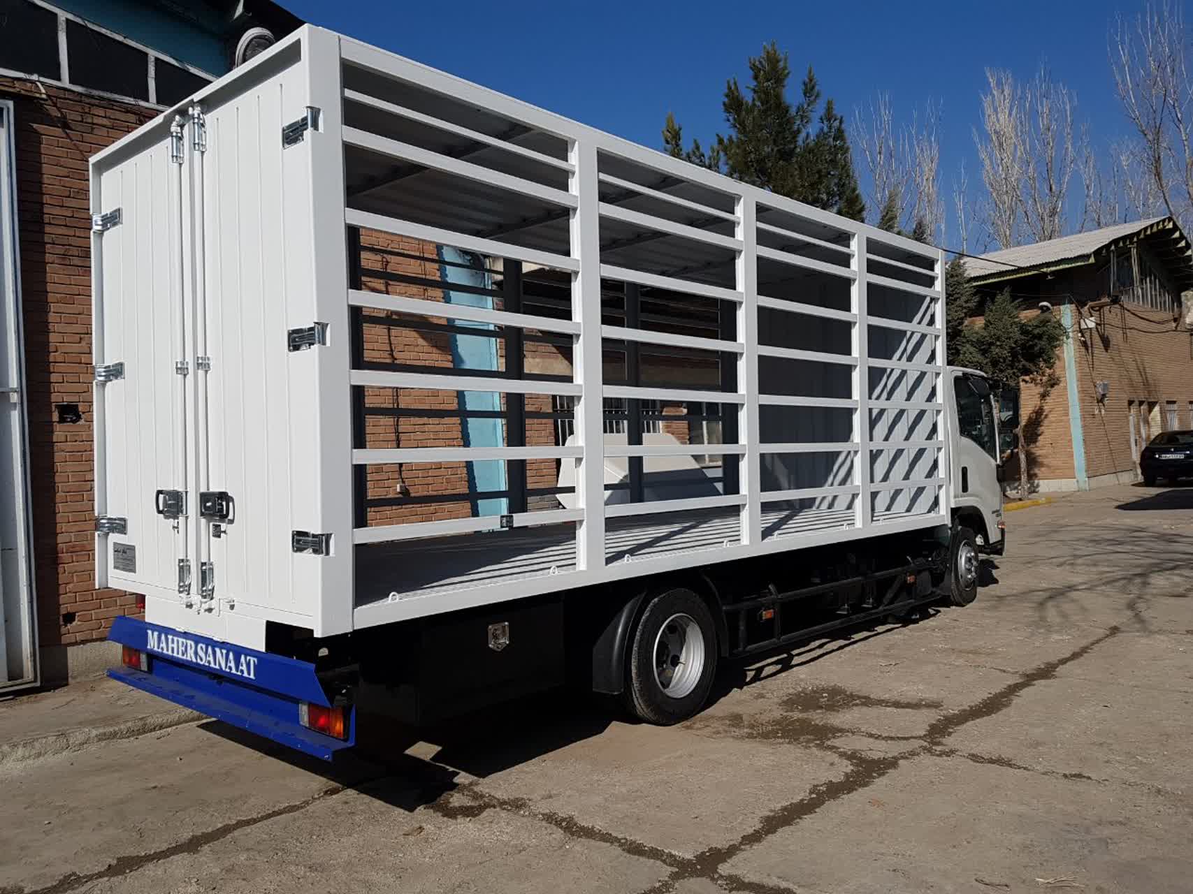 اتاق بار حمل مرغ زنده 5 کاربری حمل مرغ زنده کامیونت ایسوزو ۶ تن