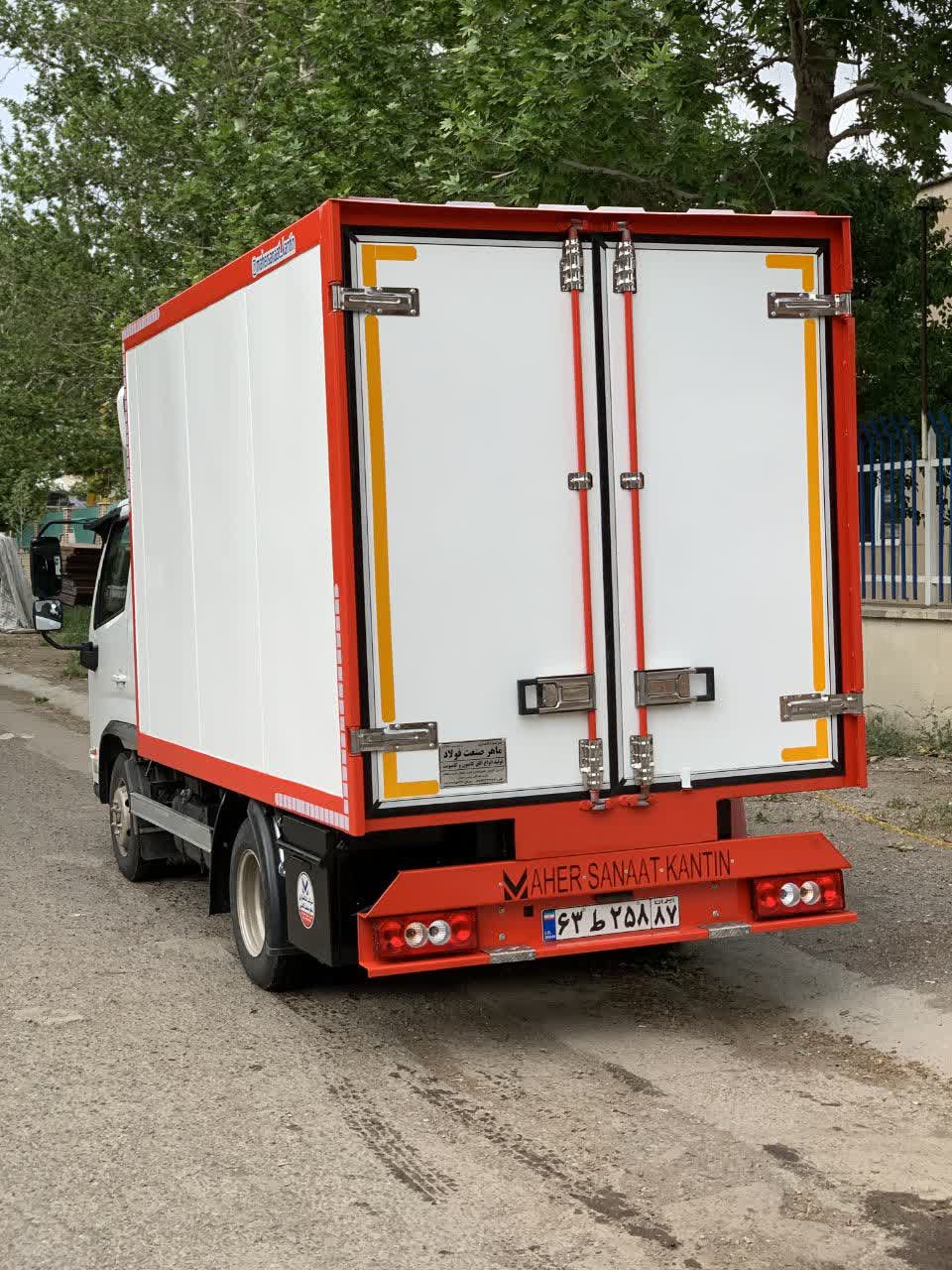 اتاق مسقف فلزی کامیون و کامیونت 1 مسقف فلزی طرح یخچالی کامیونت فورس f 3.8