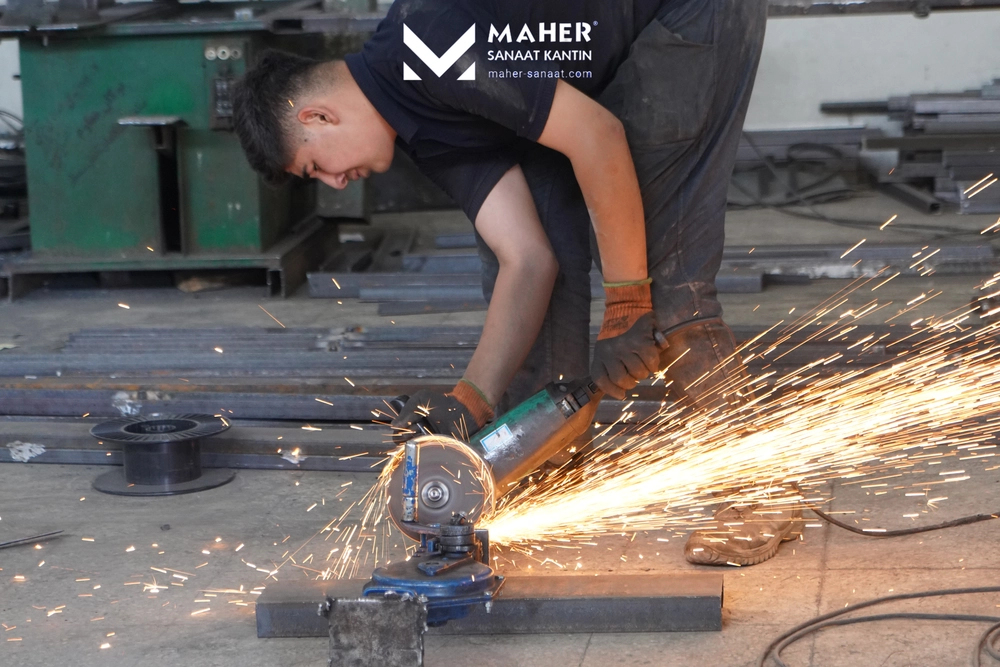 راهکارهای مقاومسازی اتاق بار در برابر آب و هوا 2 راهکارهای مقاومسازی اتاق بار در برابر آب و هوا